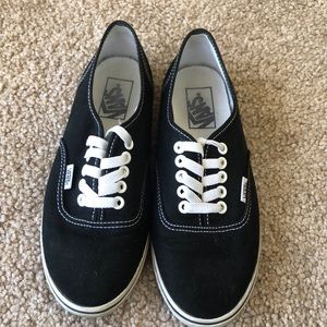 Black Vans Size Men 5.5, Women 7